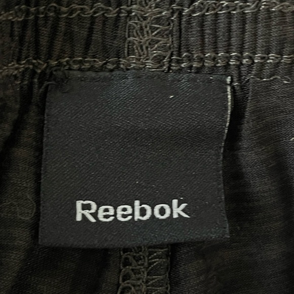 Boys Reebok gym shorts - Picture 3 of 5